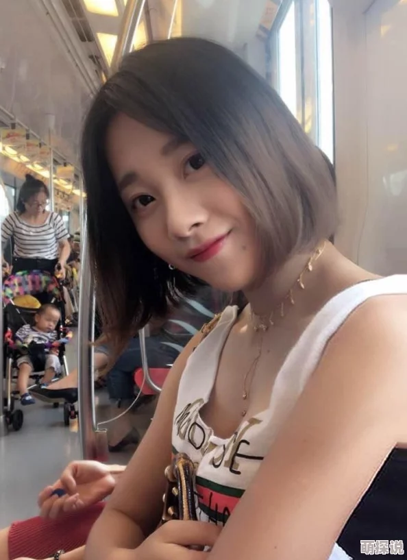 美女百分百：全球最美面孔评选揭晓，惊艳女神引发热议，网友纷纷点赞！