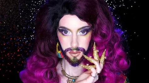 欧美另类精品xxxx人妖换性：新趋势引发热议，跨性别文化在时尚界的崛起与挑战