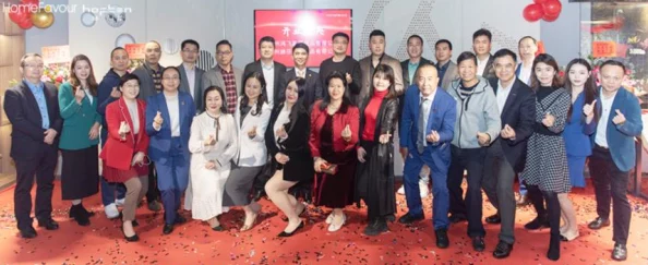 欧美顶级音乐盛典即将来袭，众多巨星齐聚一堂，共同点燃激情夜晚！