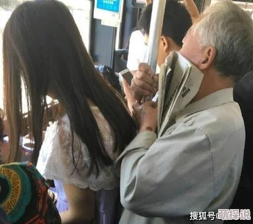 做爰猛烈吃奶摸大胸视频＂引发热议，网友纷纷讨论其内容与社会影响，相关话题在社交媒体上持续升温