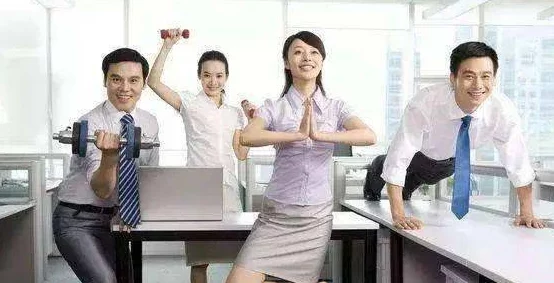 日本夏冰寒说：校长在办公室疯狂侵犯校花，事件引发广泛关注，学校已启动调查程序，相关责任人面临严肃处理