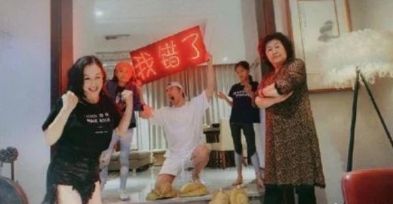 深夜他撕开我的奶罩，令人震惊的事件引发了广泛讨论，网友们纷纷发表看法，社会对性别暴力问题的关注再度升温