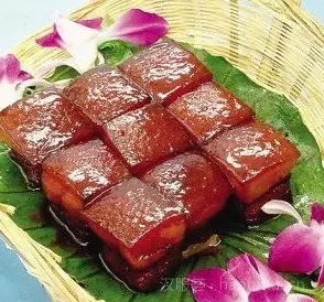 超h高h污肉乡村：近期该地区因其独特的饮食文化和乡村风情吸引了大量游客，成为热门打卡地