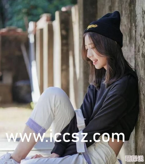 罗宾女帝h乳本子全彩视频：最新动态揭示了该作品在粉丝中的热度持续上升，相关讨论愈发活跃
