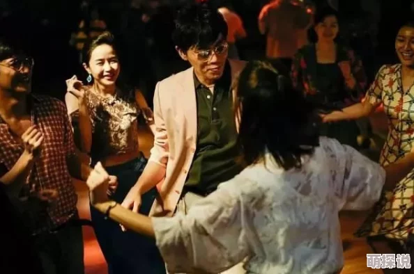 探索性夜电影院：在银幕背后揭示人类欲望与情感交织的奇妙旅程