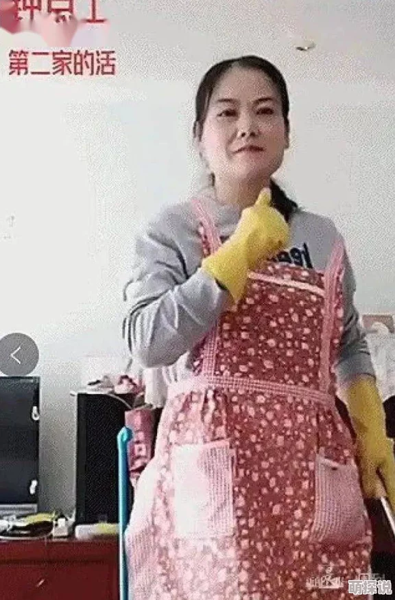 亚洲厕所偷拍视频引发网友热议，许多人对隐私权的侵犯表示愤怒，同时也呼吁加强公共场所的监控与管理