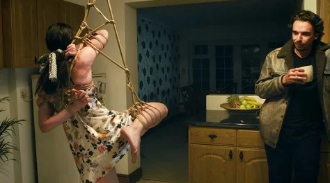 探索残忍虐乳与捆绑抽打的极限快感：一场刺激的BDMS视频体验