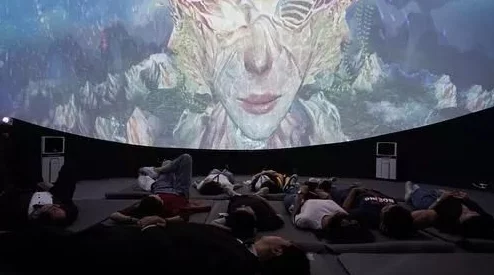探索国产精品三级电影的魅力：一场视觉与情感的双重盛宴，带你领略不一样的影视体验！