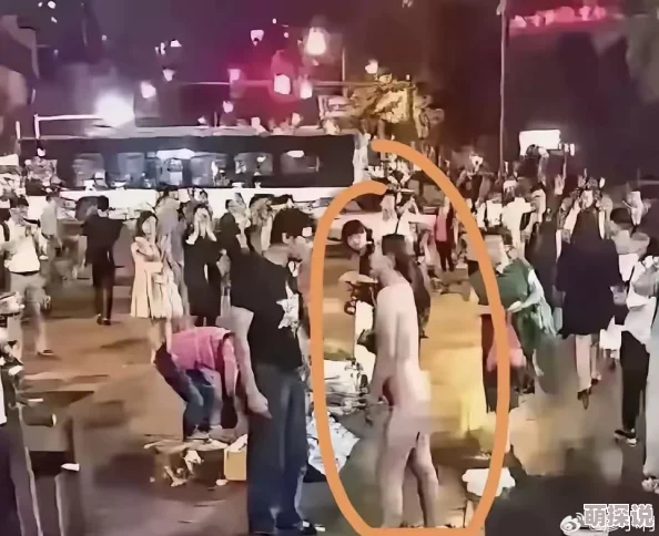 女人扒开屁股让男人捅，近日社交媒体上热议此话题，引发众多网友讨论性观念与人际关系的变化