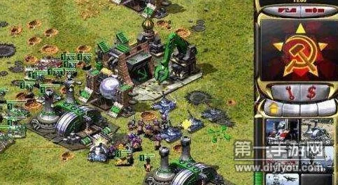 深度解析红警OL手游：RST与SLG玩法差异及理性对比分析