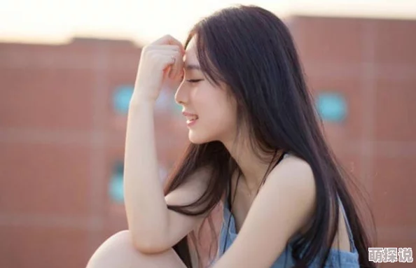在禁忌与渴望之间：一位饥渴女教师的秘密故事与心灵挣扎