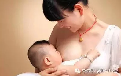 含着乳鼓鼓涨奶水的秘密：一段禁忌而又甜蜜的爱情故事