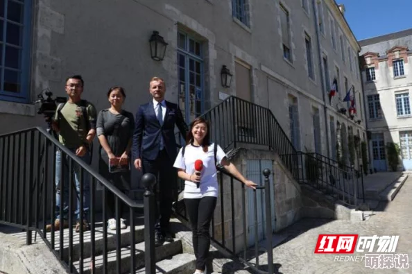 国产美女被爆羞羞视频，网友热议背后真相与影响引发广泛关注