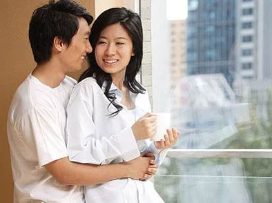 当激情与欲望交织：男人如何点燃女人内心深处的呻吟与渴望