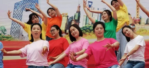 jm最新传送门2024：全新功能与体验，带你领略未来科技的无限可能性与创新应用！