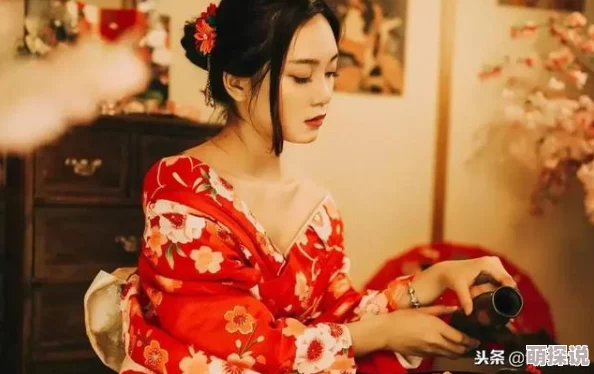 日本三级韩国三级香港三的极不网友认为这种内容过于低俗，影响了社会风气，希望能加强对影视作品的审查与引导