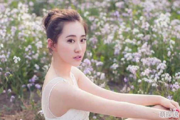 看看女人的逼，真是让人感到惊艳与好奇，女性的魅力无处不在