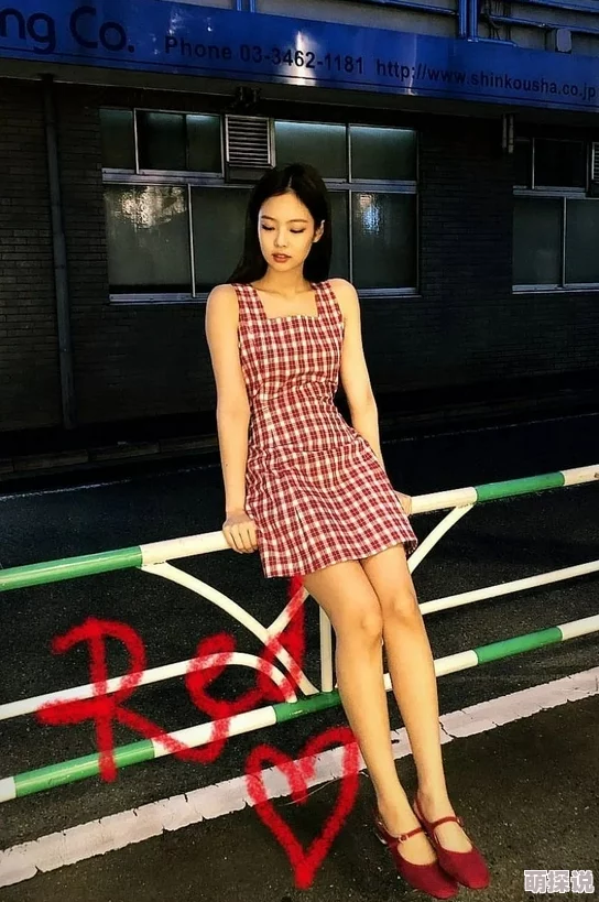 青草青草视频2免费观看网友认为该视频内容丰富，画面清晰，适合各类观众观看，但也有部分人觉得更新频率较低