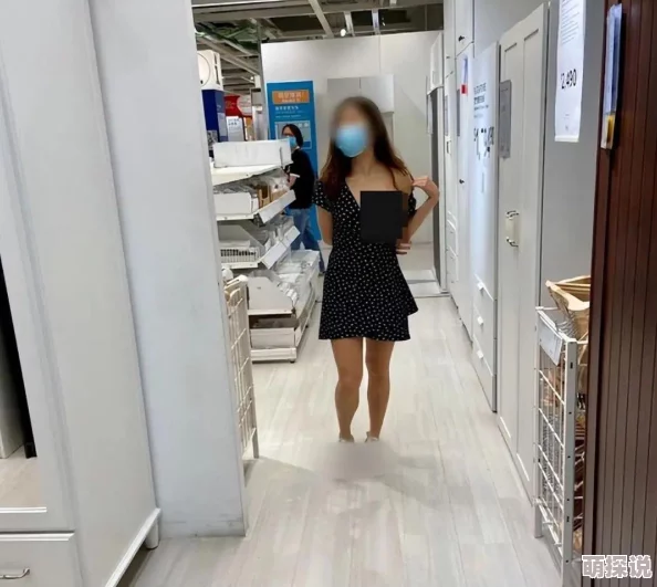 男人女人无遮掩免费视频网友认为这种内容过于露骨，可能对青少年产生不良影响，同时也引发了关于隐私和道德的讨论