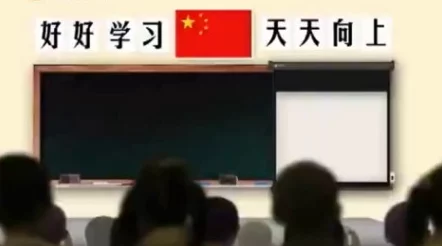 别揉我胸 啊 嗯上课视频呢，学生们纷纷表示期待更多有趣的课堂互动和精彩内容分享！