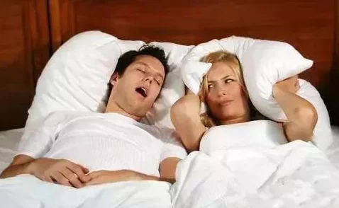 男女上下抽搐~嗯~啊~最新研究表明这种行为有助于增强身体柔韧性和心肺功能