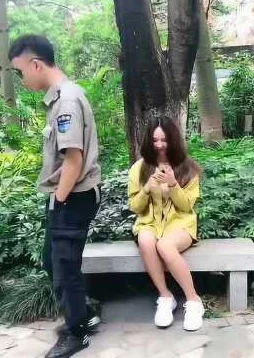 娇妻被多p的刺激小区保安队长也参与其中