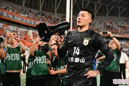 啊～你tm别 了含羞草24_25赛季亚冠精英联赛第6轮：利雅得新月vs加拉法