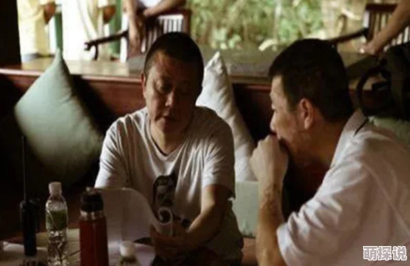 丰满年轻岳欲乱中文字幕内容低俗情节荒诞毫无营养浪费时间误导价值观 丰满年轻岳欲乱中文字幕内容低俗情节荒诞毫无营养浪费时间误导价值观