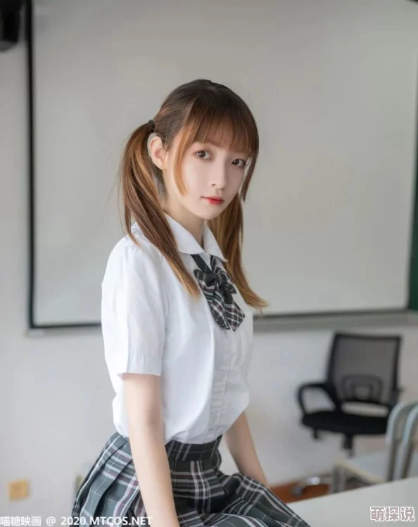 为何引人入胜？《白丝jK爆乳 羞羞漫画》大胆的画面和刺激的情节令人欲罢不能