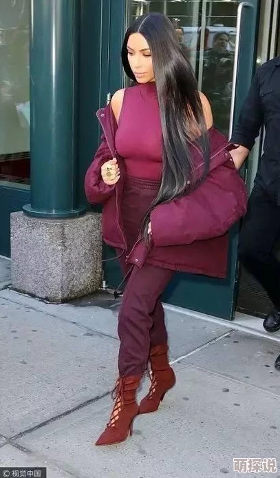 91伊人2025时尚穿搭潮流指南引领个性风尚 91伊人2025时尚穿搭潮流指南引领个性风尚